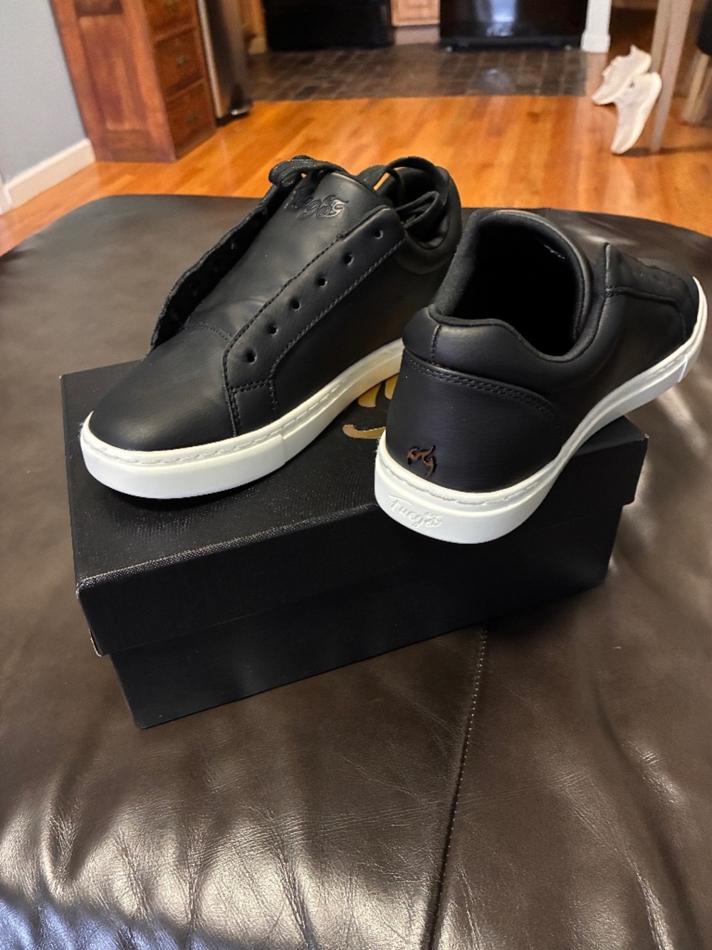 Fuego Dance Sneaker
